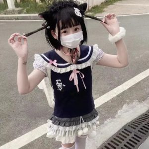 Black Japanese-themed Harajuku Panda Lace Women's Tee