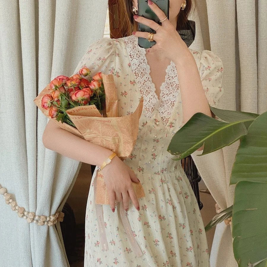 Floral Vintage Lace Cottage Dress - Image 2