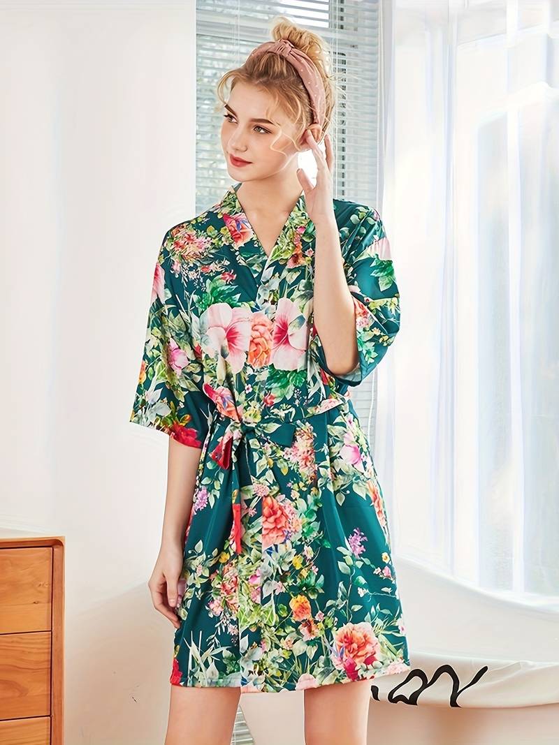 Elegant Floral Kimono Robe