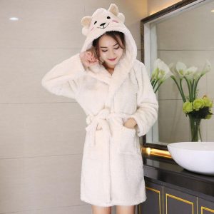 Short fleece bathrobe