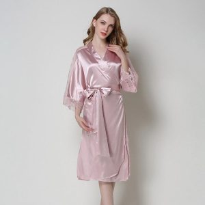Women's Fuchsia Fleece Robe