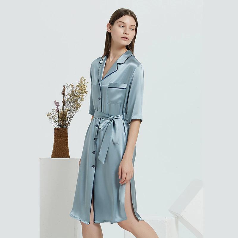 Elegant Silk Robe - Image 2
