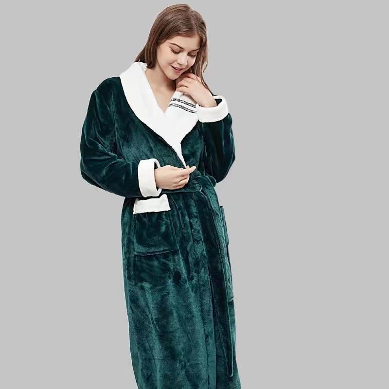 Soft fleece bathrobe for women - Image 2