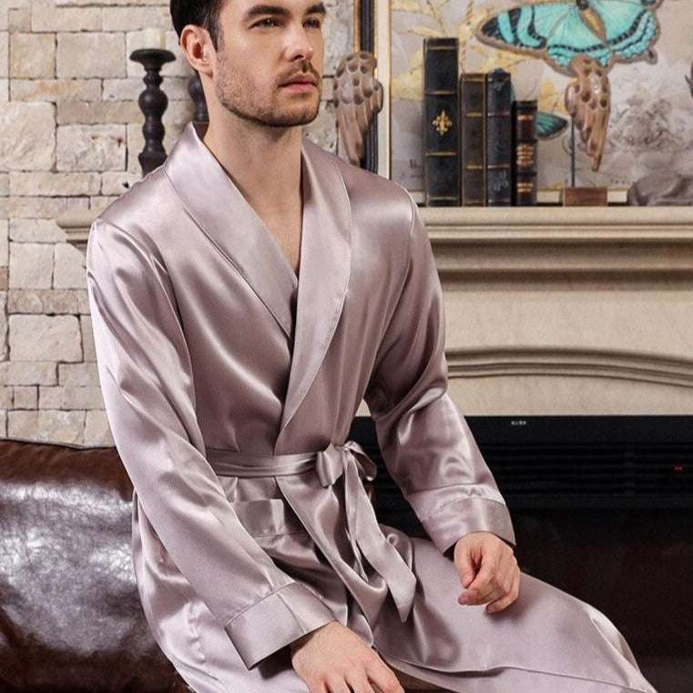 High-Quality Men's Bathrobe - Image 2