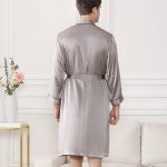 High-Quality Men's Bathrobe