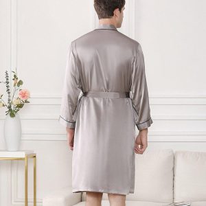 High-Quality Men's Bathrobe