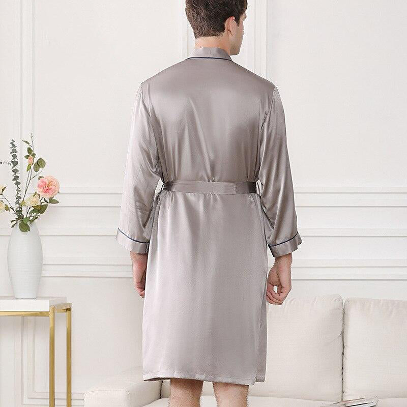 High-Quality Men's Bathrobe