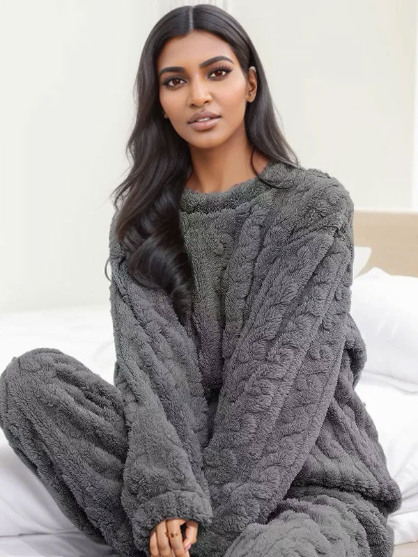 Women's 2-Piece Fleece Pajamas "Polar Cloud" - Image 7