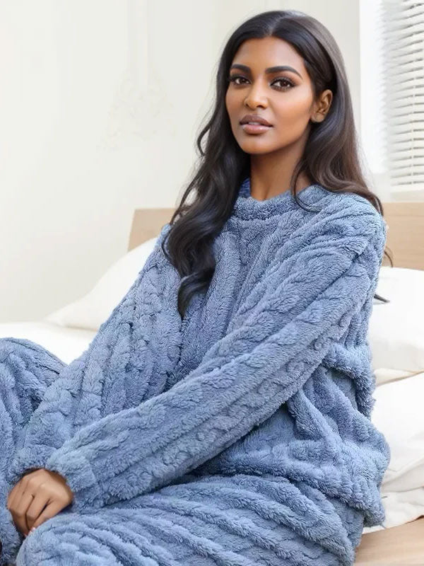 Women's 2-Piece Fleece Pajamas "Polar Cloud" - Image 4