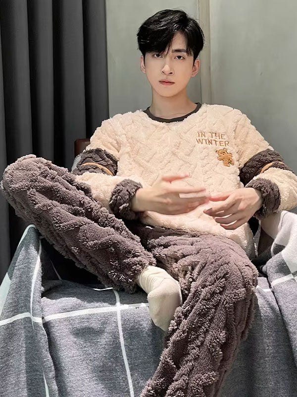 Men's "Winter Escape" Winter Pajamas - Image 2