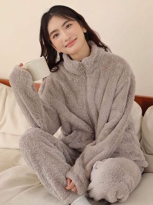 Women's Grey Fleece Pajamas "Polar Dream"